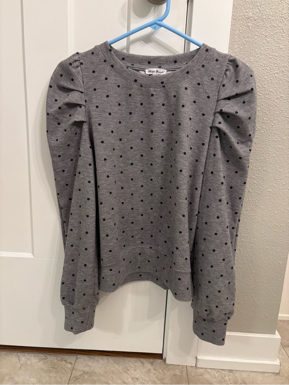 white birch Gray Polka Dot Puff Sleeve Sweatshirt